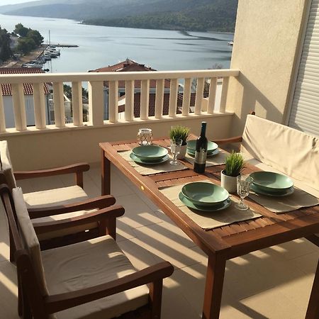 Mediterranean Apartment With Great Sea View Marina Extérieur photo